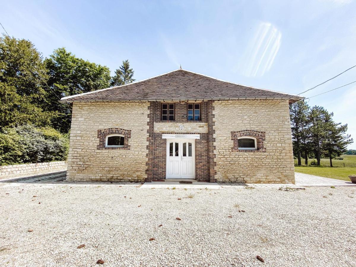 Le Val Suzenay Guest House Vendeuvre-sur-Barse Екстериор снимка